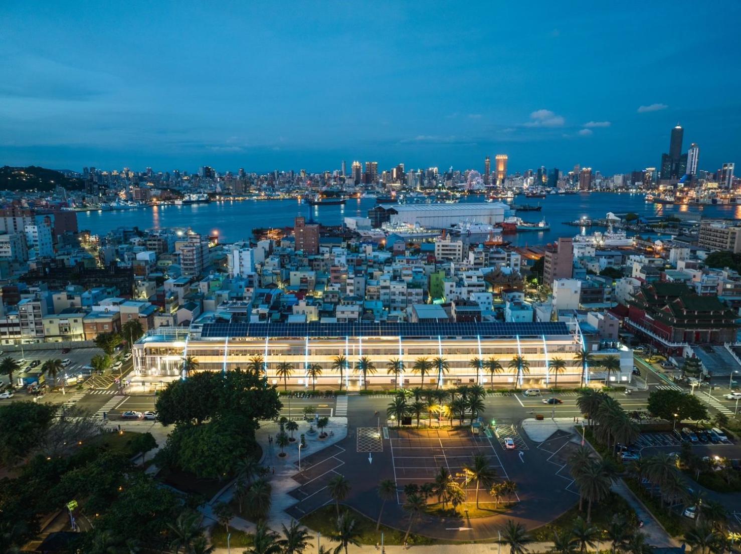 In Young Hotel Kaohsiung Exterior photo