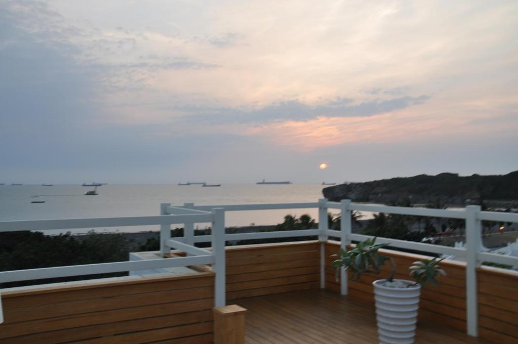 In Young Hotel Kaohsiung Exterior photo